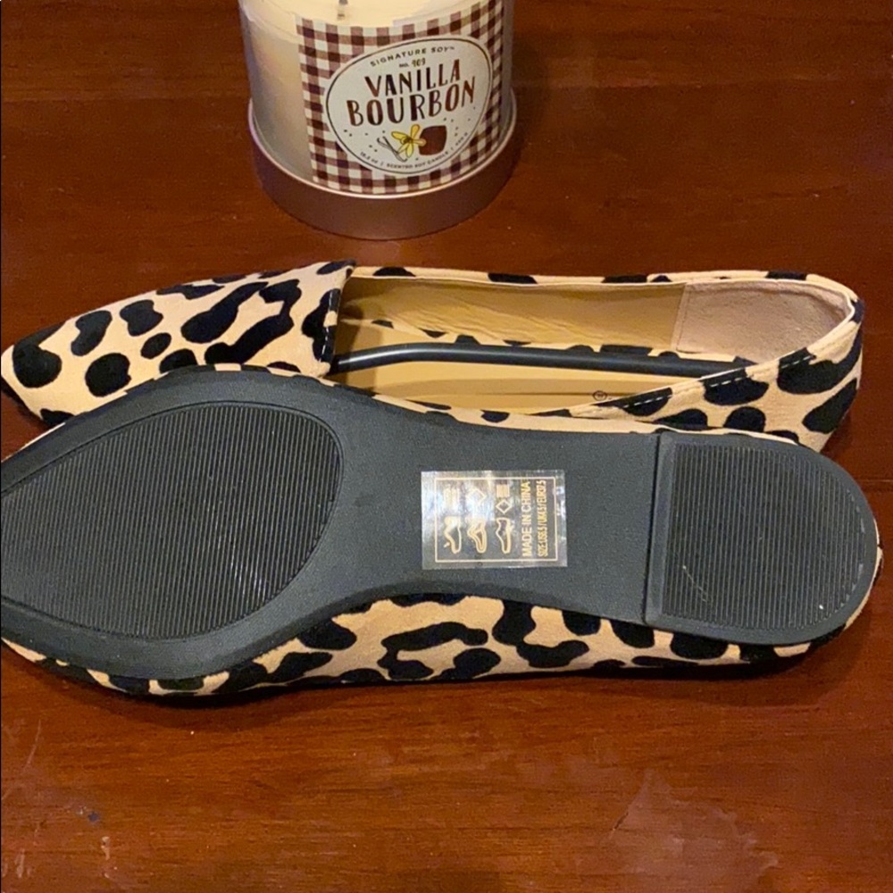 Leopard Flats - Picture 4 of 4
